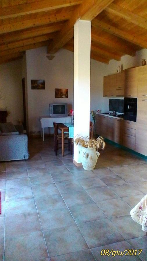 Farm Stay Gli Oleandri Loiri Porto San Paolo Eksteriør billede
