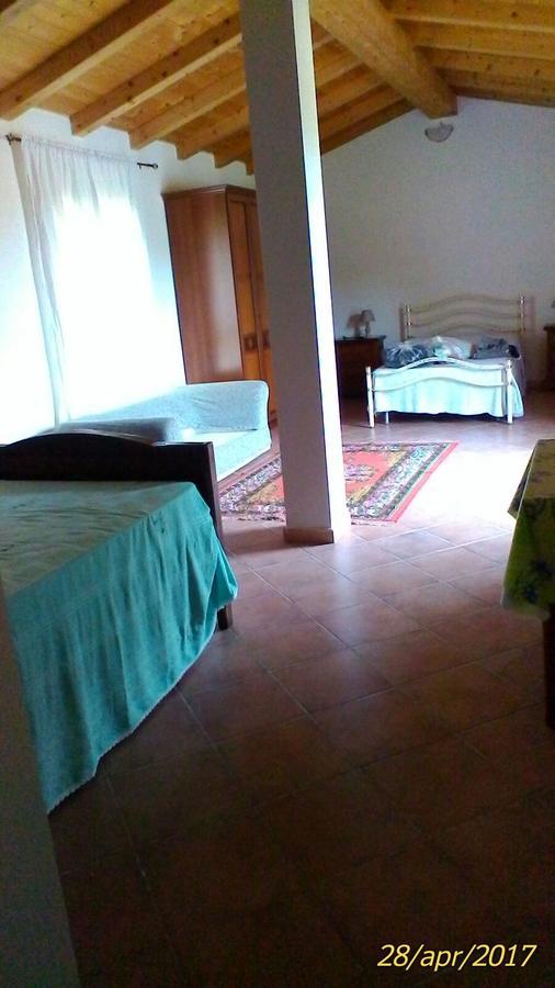 Farm Stay Gli Oleandri Loiri Porto San Paolo Eksteriør billede